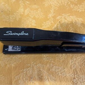 Swingline Classic Black Stapler